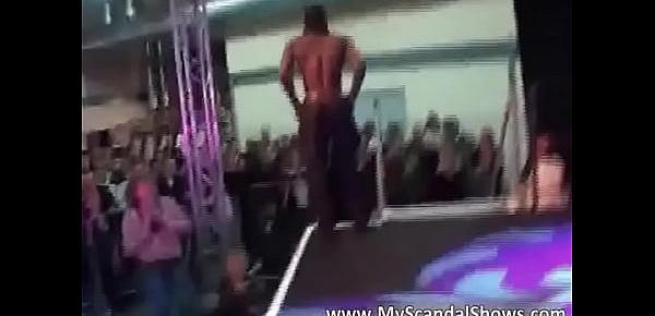  Two male strippers show their skillz
